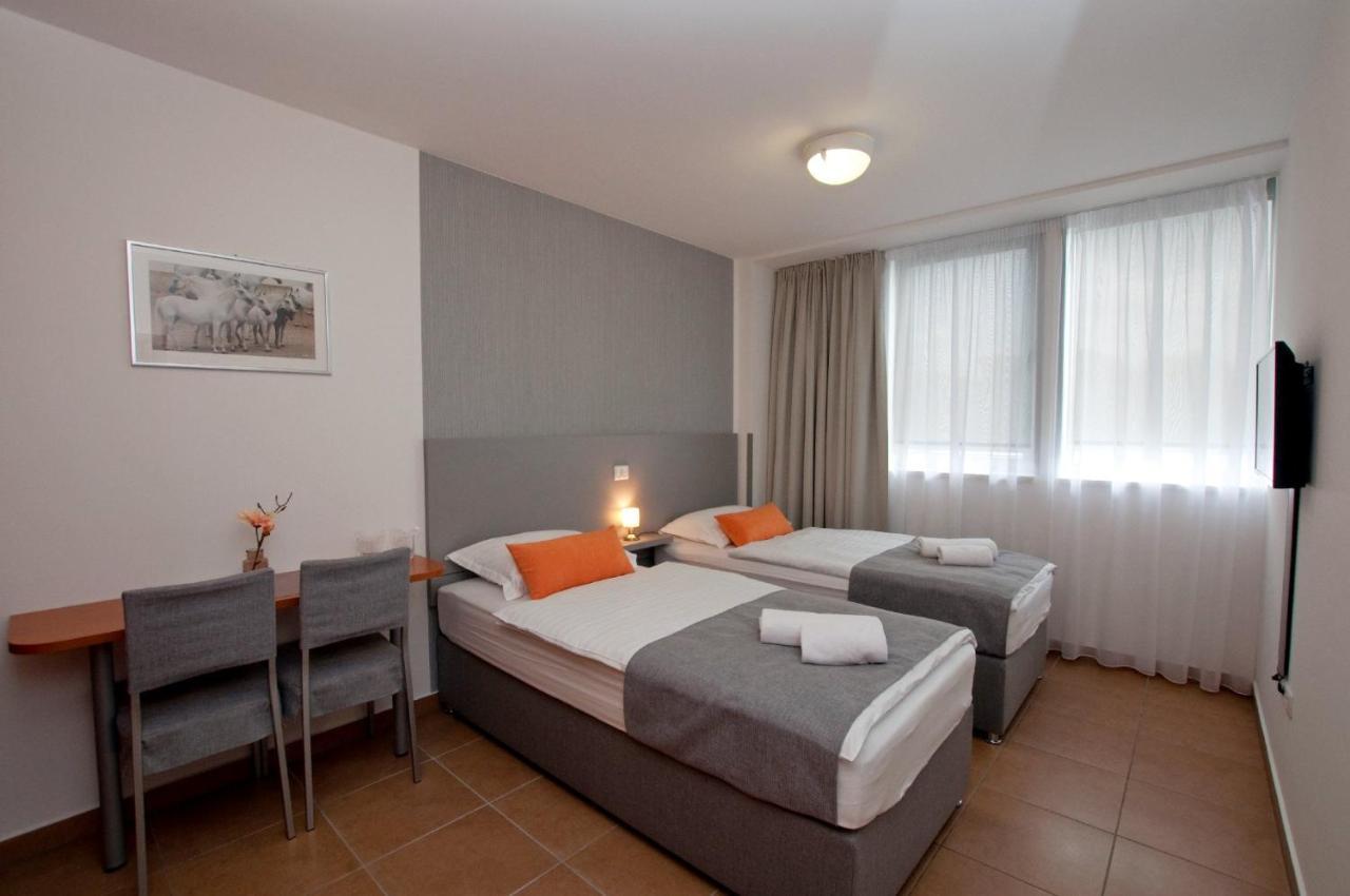 Sobe Rooms Nataly Sezana Ngoại thất bức ảnh
