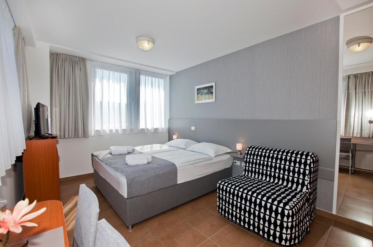Sobe Rooms Nataly Sezana Ngoại thất bức ảnh