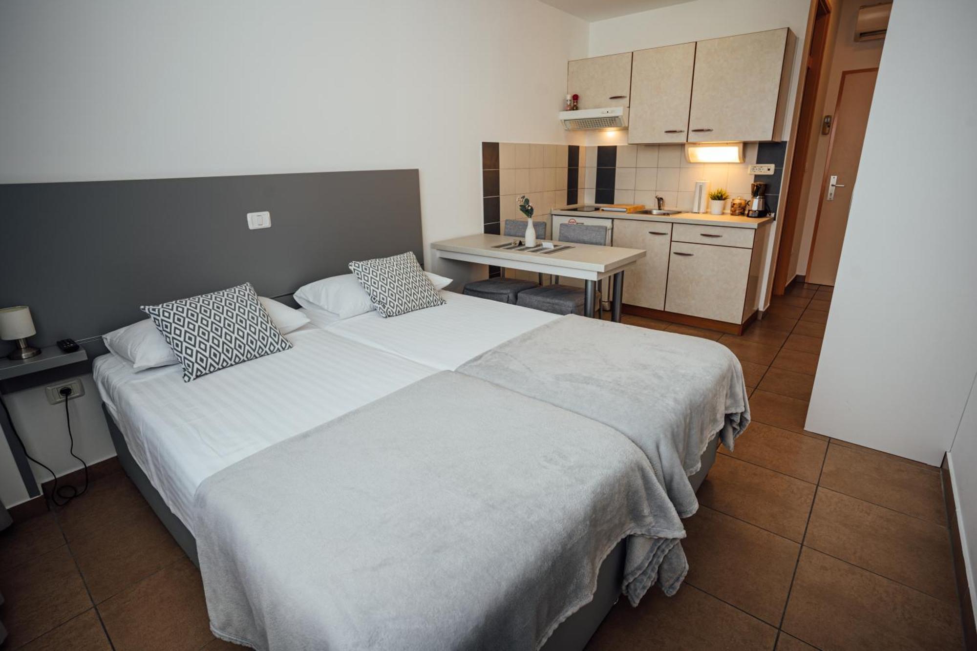 Sobe Rooms Nataly Sezana Ngoại thất bức ảnh